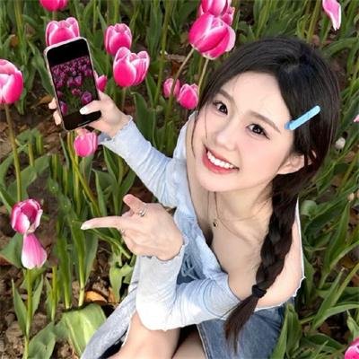 小姐嬉春